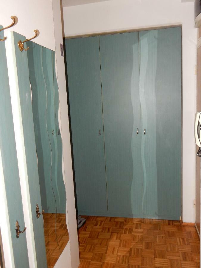 Red Brick Apartment Beograd Bagian luar foto